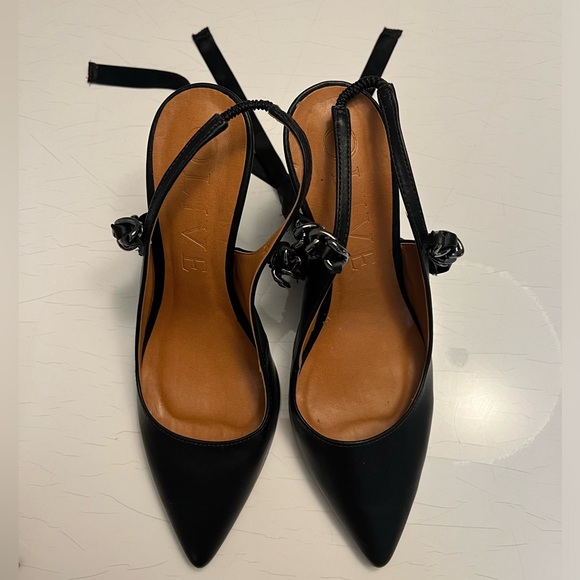 Olive Shoes - Picture 1 of 4